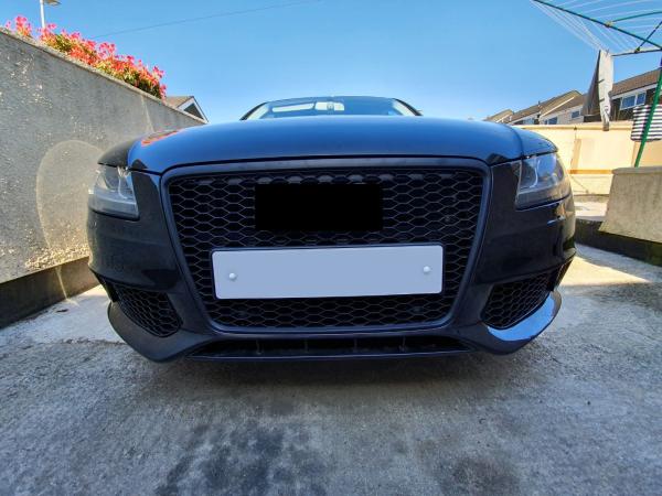 Frontgrill Sport Waben-Grill Lüftungsgitter passend für Audi A4 B8 07-12 Schwarz Glanz