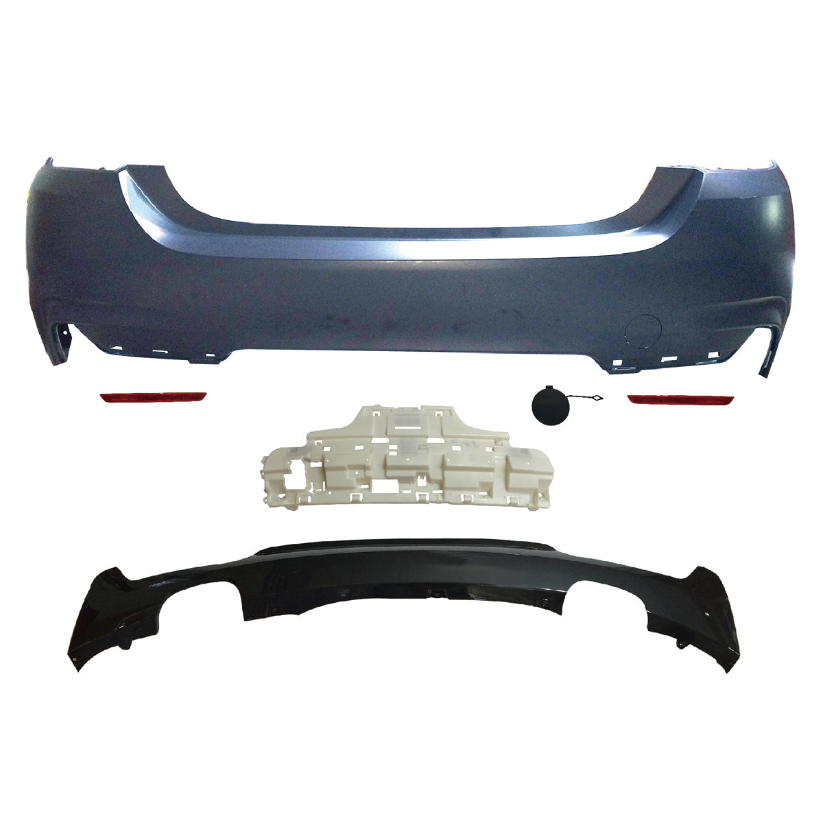 Heckstoßstange Sport mit Diffusor passend für BMW 4 Series F32 F33 2013-2020 – Ansicht 2