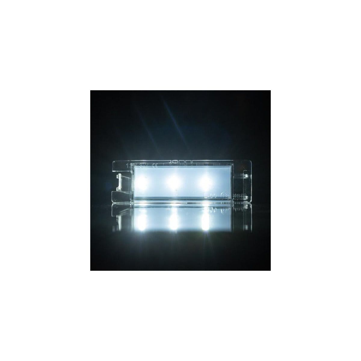 Éclairage de plaque à LED compatible avec Astra J à partir de 2009 (pas pour Sports Tourer)