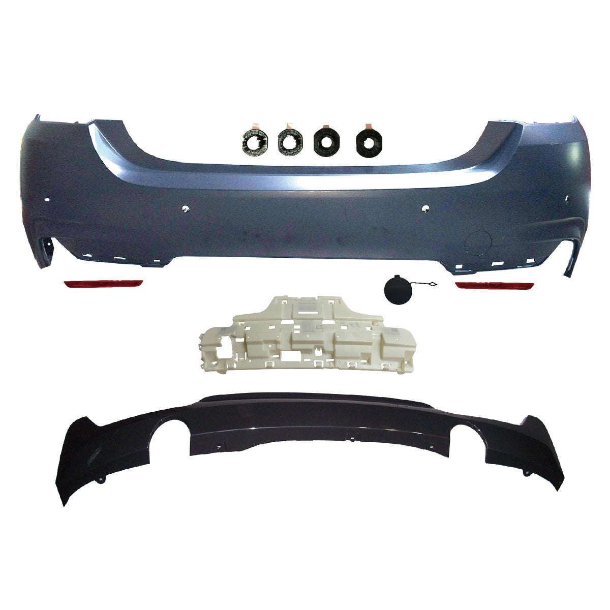 Heckstoßstange Sport mit Diffusor passend für BMW 4 Series F32 F33 2013-2020 – Ansicht 2