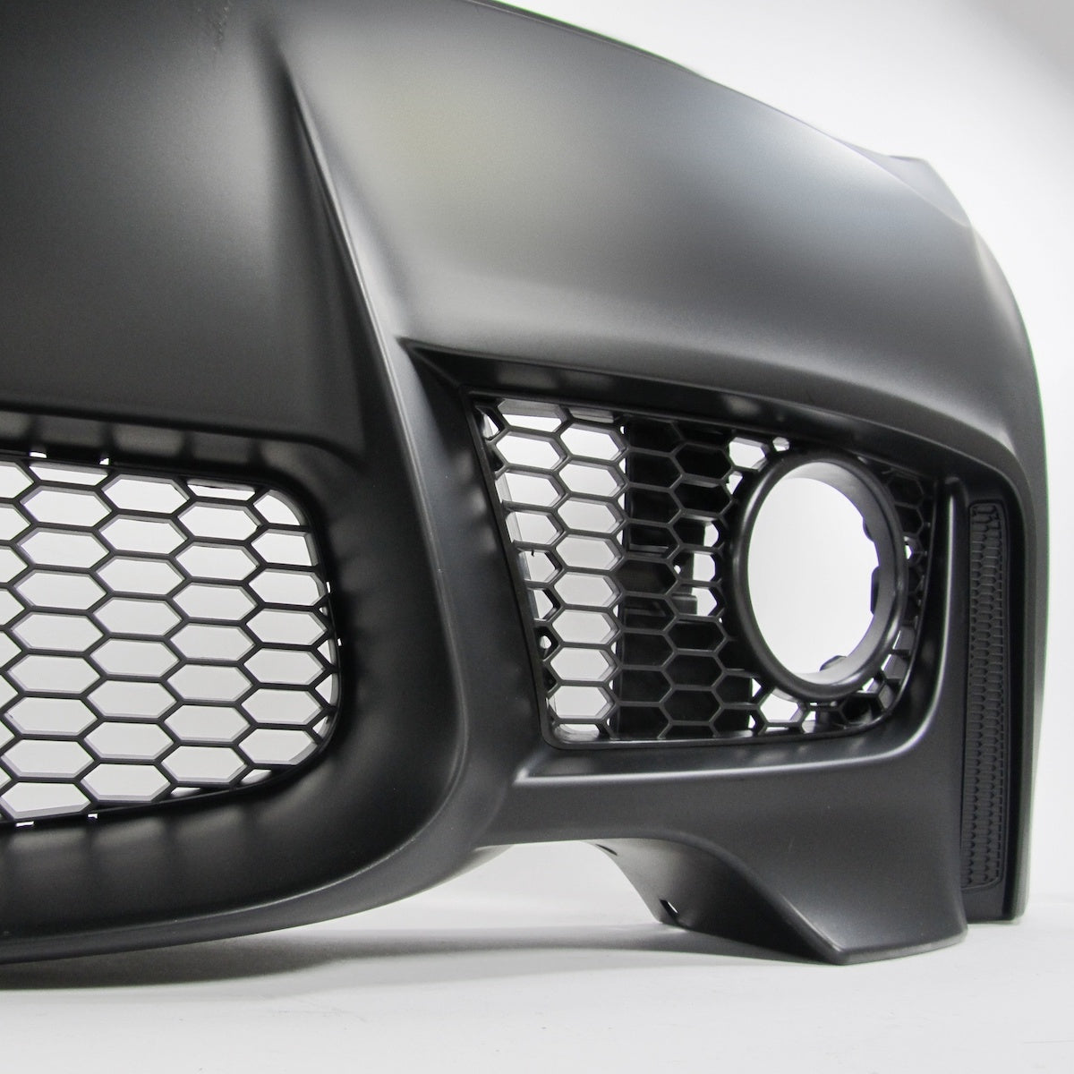 Frontstoßstange mit Grill passend für BMW 1er (E81 E87 E88 E82) 2004-2011 – Ansicht 5