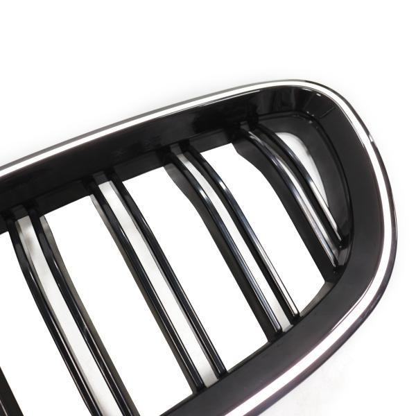 LED-Kühlergrill mit Doppelsteg in Schwarz glänzend passend für BMW 5er F10 F11 2010–2017