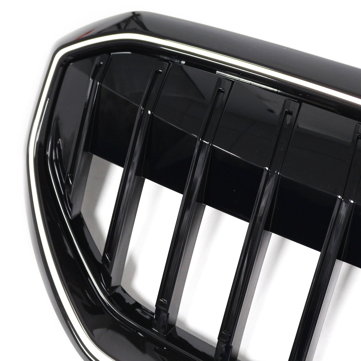 LED Single Slat Gloss Black Grille passend für BMW 5 Series G60 G61 2023-> – Bild 3