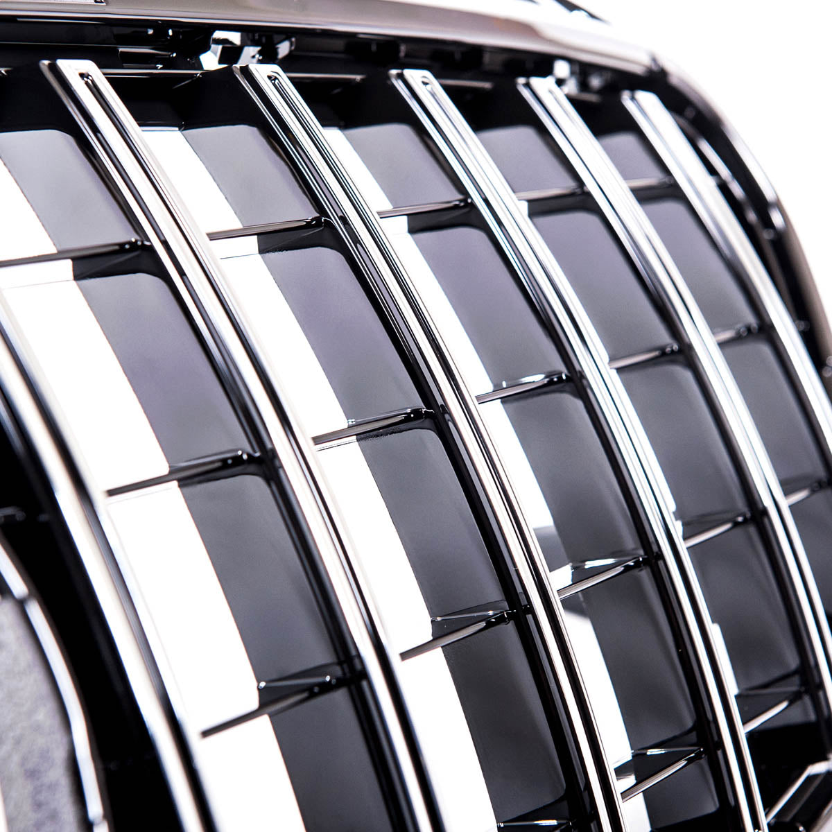 GT Chrome & Black Front Grille passend für Mercedes A-Class W176 2012-2015 – Bild 4