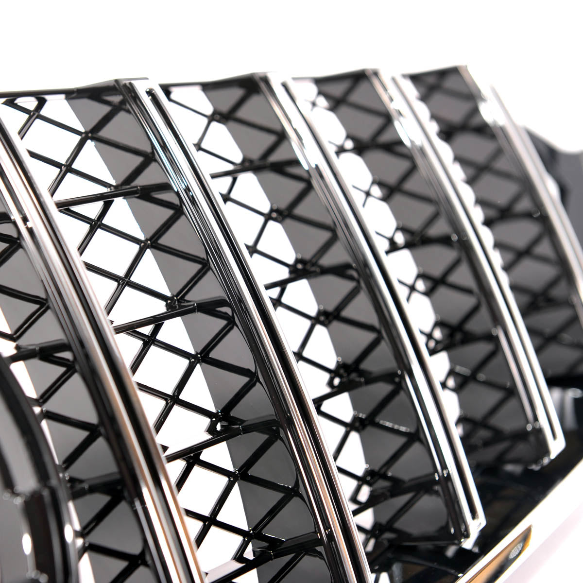 GT Style Front Grille Chrome & Black passend für E-Class C207 A207 2009-2013 passend für Mercedes-Benz – Bild 4