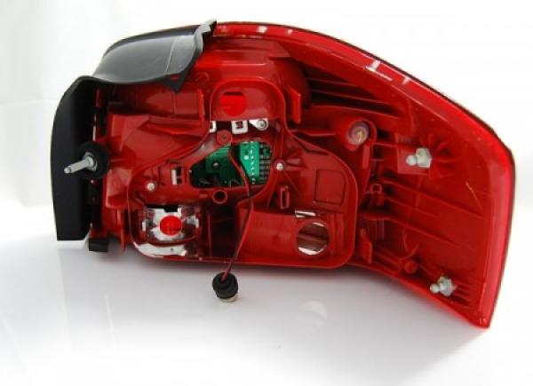 LED Rückleuchten passend für Audi A3 8P Facelift Bj. 08-12 Rot/Chrom