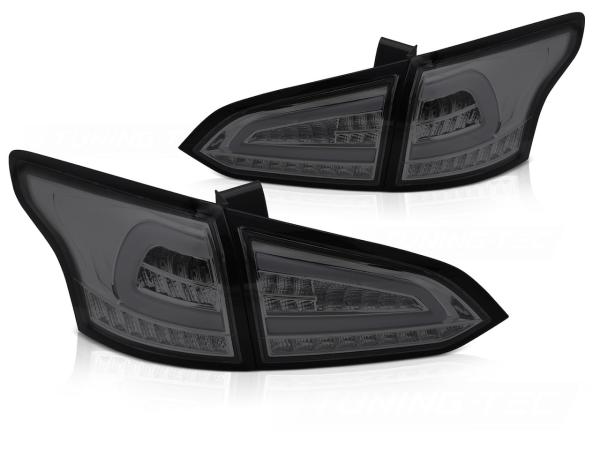 Voll LED Lightbar Rückleuchten passend für Ford Focus MK3 Turnier Bj. 11-18 Smoke