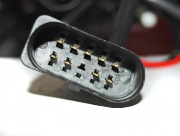LED Tagfahrlicht Design Scheinwerfer passend für Audi TT 8N 99-06 chrom