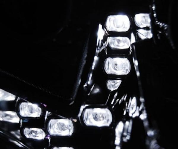 Scheinwerfer LED Tagfahrlicht Optik passend für Ford Focus 3 Bj. 11-14 Chrom