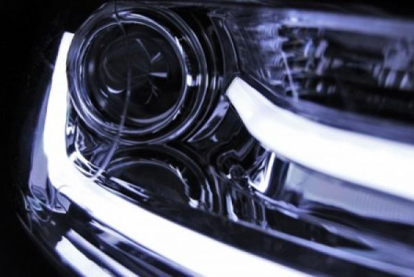 Scheinwerfer LED Tagfahrlicht Optik passend für VW Jetta 6 Bj. 11-18 Chrom LTI