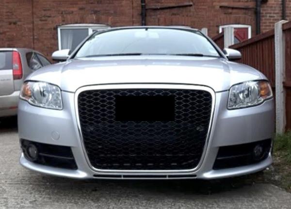 Kühlergrill schwarz Sport/silber mit Kennzeichenhalter passend für Audi A4 B7