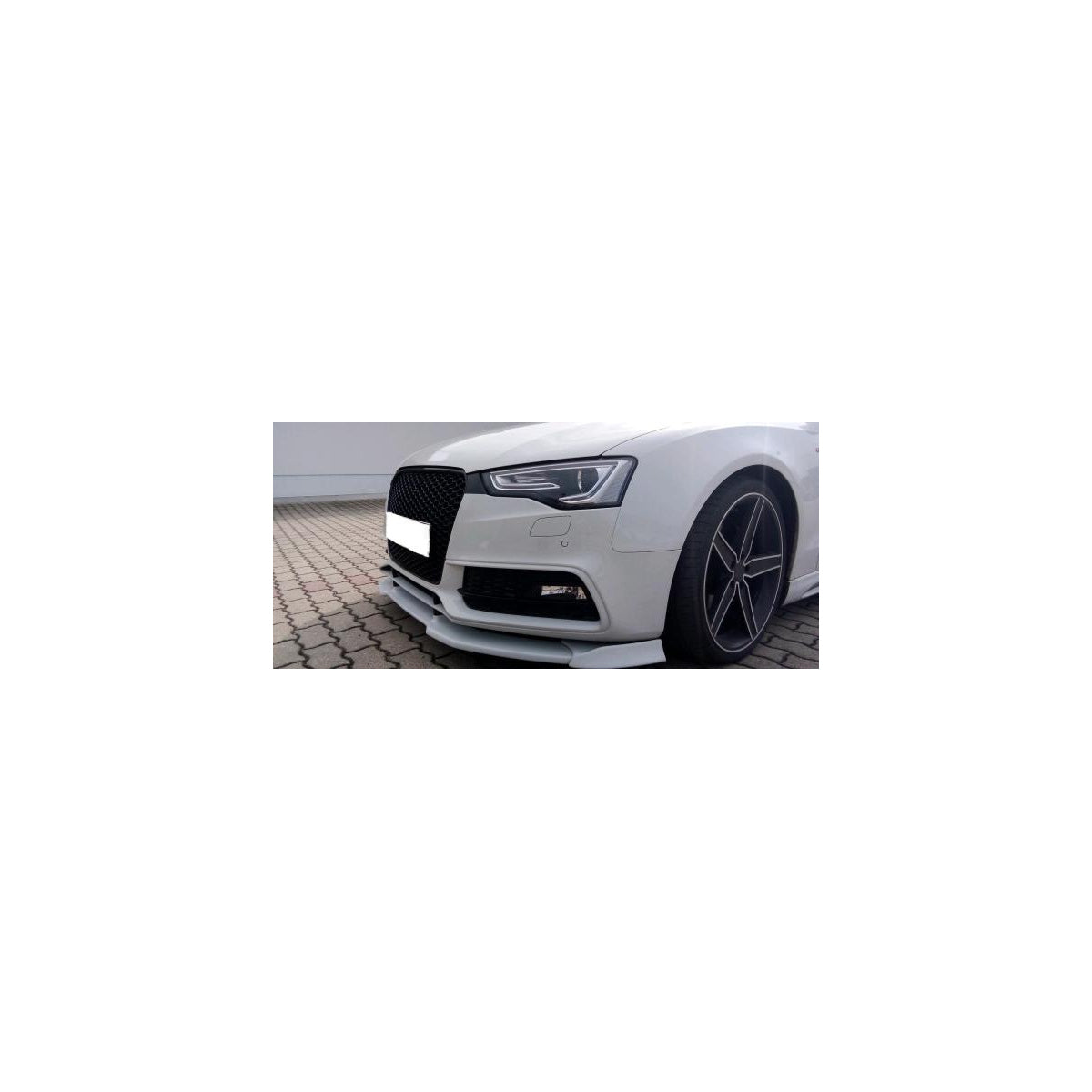 Sportgrill Frontgrill Kühlergrill passend für Audi A5 S5 12-16 Wabengrill mit Emblemhalter