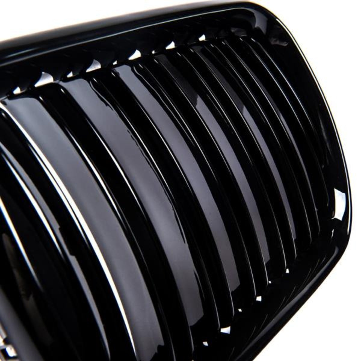 Calandre sport double barrette compatible avec BMW Série 3 E36 96-00 noir brillant